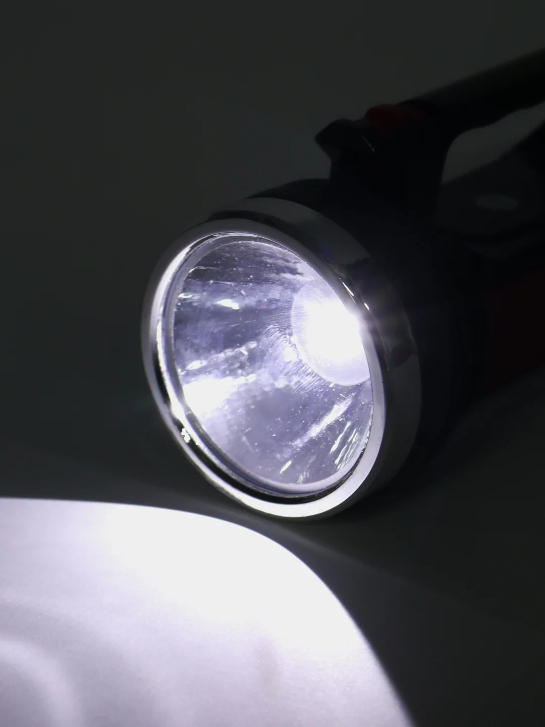 Фонарь кемпинговый аккумуляторный TEWSON YJ-2882