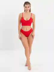Красный комплект нижнего белья