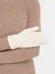 Белый варежки женские
