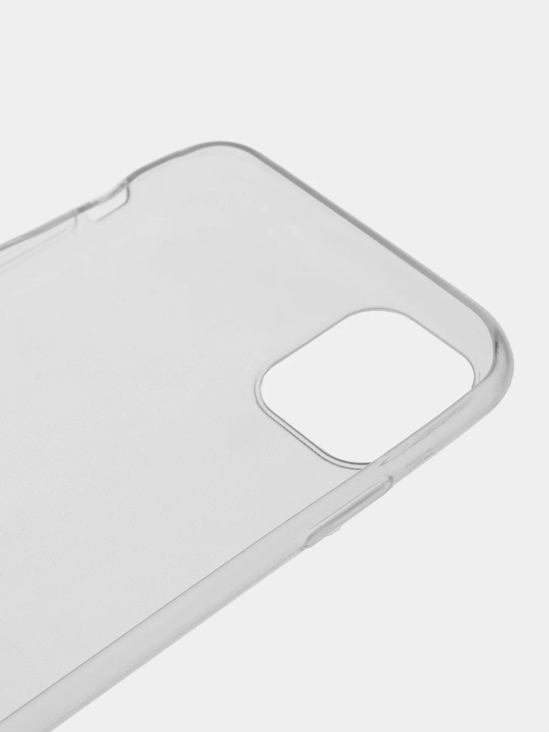 Прозрачный чехол на iPhone 11