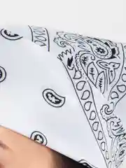 Бежевый платок 55*55 см из хлопка