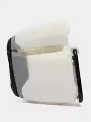 Белый чехол для беспроводных наушников AirPods 1 / 2, Аир Подс 1 / 2, Эйр Подс