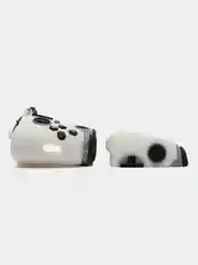 Белый чехол для беспроводных наушников AirPods 1 / 2, Аир Подс 1 / 2, Эйр Подс