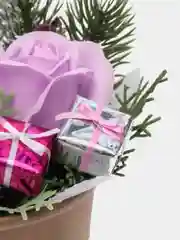Сиреневый светящийся букет из мыльных роз, розы из мыла, сувенир, подарочный набор