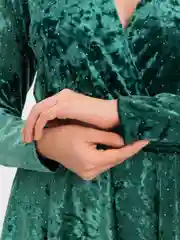 Зеленый платье женское бархат, повседневное, вечернее на корпоратив, на вечеринку, на Новый год