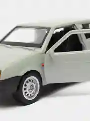 Серебряный машина LADA-2108 Спутник 12 см Технопарк, металлическая, открываются двери и багажник