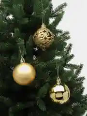 Горчичный набор новогодних шаров елочных ажурных, 6 шт в коробке, D-6см