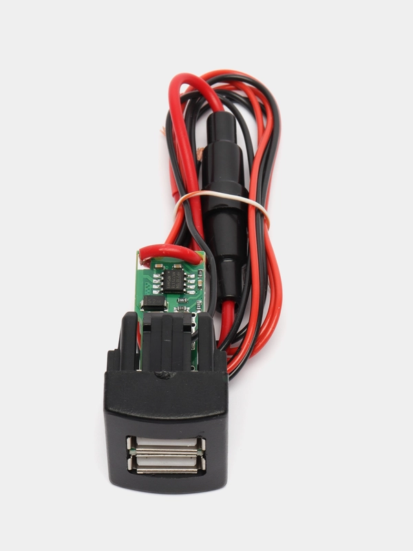 Зарядное устройство, в кнопку, USB, 2 слота, Лада Приора, Гранта, Калина 2, Датсун