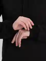 Черный спортивный женский костюм