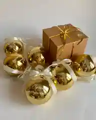 Золотой подарочная коробка с пожеланием, елочная игрушка