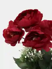 Бордовый искусственные цветы: пионы, розы, осока, растения, зелень