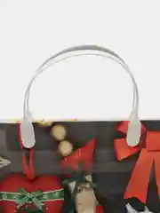 Разноцветный новогодние пакеты 40 х 44 см / Подарочные пакеты с пластиковой ручкой / Пакет на Новый год