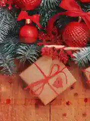 Разноцветный новогодние пакеты 40 х 44 см / Подарочные пакеты с пластиковой ручкой / Пакет на Новый год