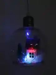 Белый новогодние светящиеся шары