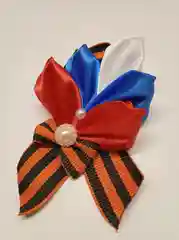 Алый брошь "Георгиевская лента" на 9 мая, ручная работа