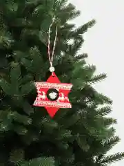 Красный новогодние украшения игрушки на елку из дерева