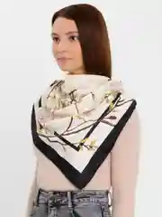 Белый платок женский, шелковый