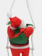 Бежевый новогоднее украшение "Санта на лестнице"