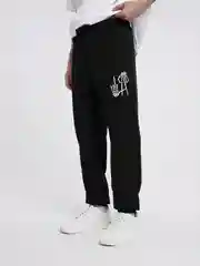 Черный брюки ТВОЕ утепленные начесом с принтом