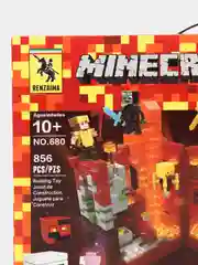 Красный конструктор Minecraft (Майнкрафт) "Сражение за Огненную крепость из лавы", с подсветкой, 856 деталей