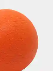 Оранжевый мяч массажный
