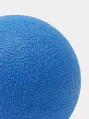 Синий мяч массажный