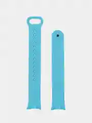 Белый силиконовый ремешок на Xiaomi Mi Band 8