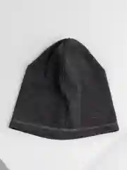 Угольный флисовая шапка