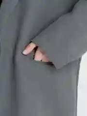 Серый пиджак женский