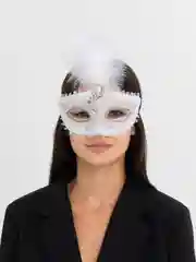 Молочный карнавальная маска