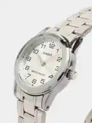 Белый часы наручные Casio Collection LTP-V001