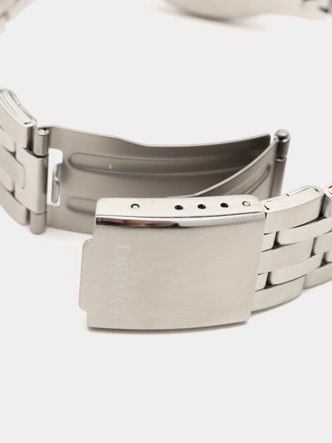 Светло-жёлтый часы наручные CASIO Collection MTP-1335D