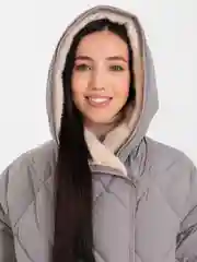 Оливковый пуховик женский