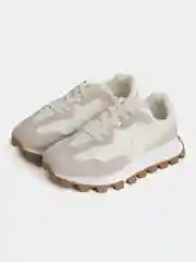Кроссовки женские