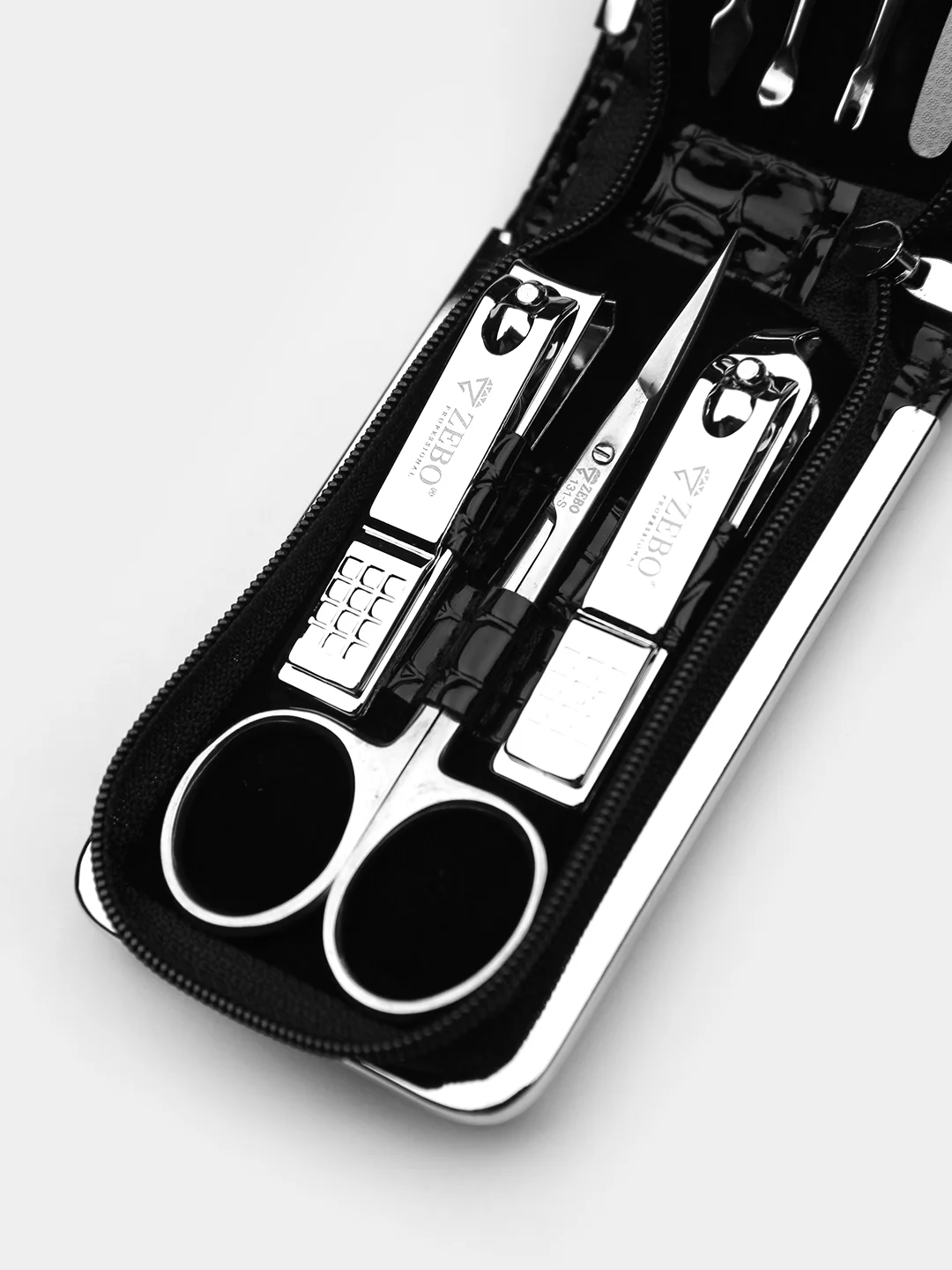 Коричневый набор для маникюра и педикюра Zebo Professional