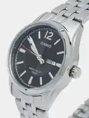 Черный часы наручные Casio Collection  LTP-1335 / LTP-1302