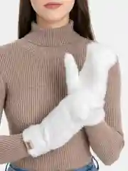 Белый варежки женские
