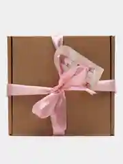 Алый подарочный набор косметики "С новым годом" подарок женщине/маме/сестре/подруге