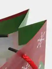 Салатовый пакет подарочный новогодний с принтом "Новый год", 18 х 23 х 10 см, несколько видов