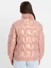 Розовый пуховик женский LaFemme