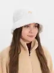 Белый утепленная панама с нашивкой