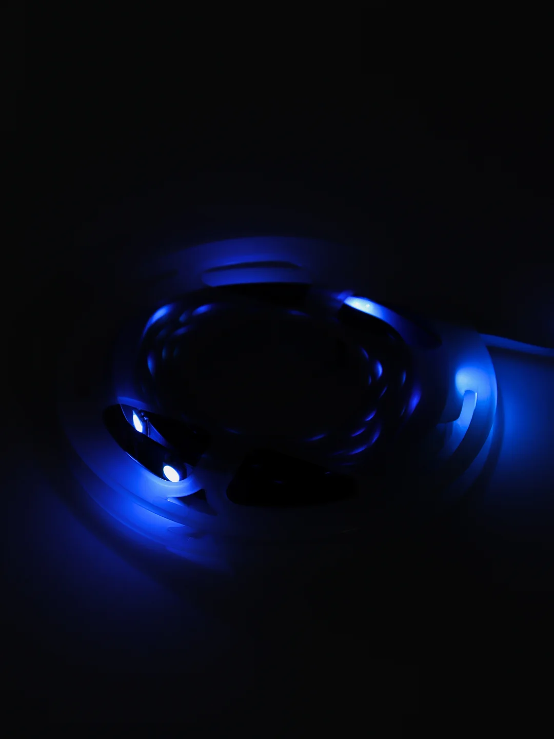 Новогодняя светодиодная клейкая лента, гирлянда для праздника, RGB лента