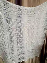 Белый платок-паутинка