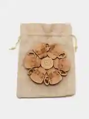 Подставка под горячее, из можжевельника