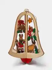 Елочные игрушки из дерева