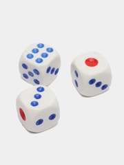 Кости игральные кубик 1.2 х 1.2 см, 3 шт