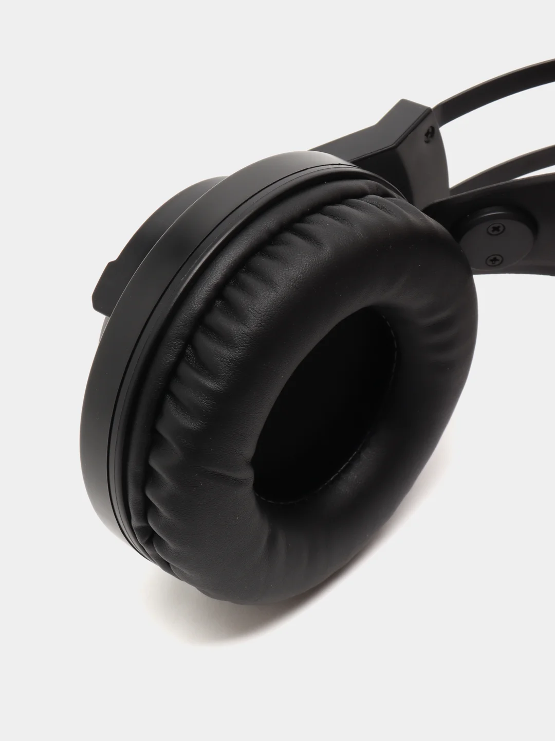 Игровые наушники с микрофоном A4Tech Bloody J437, черный, 1.8 м, мониторные, USB J437