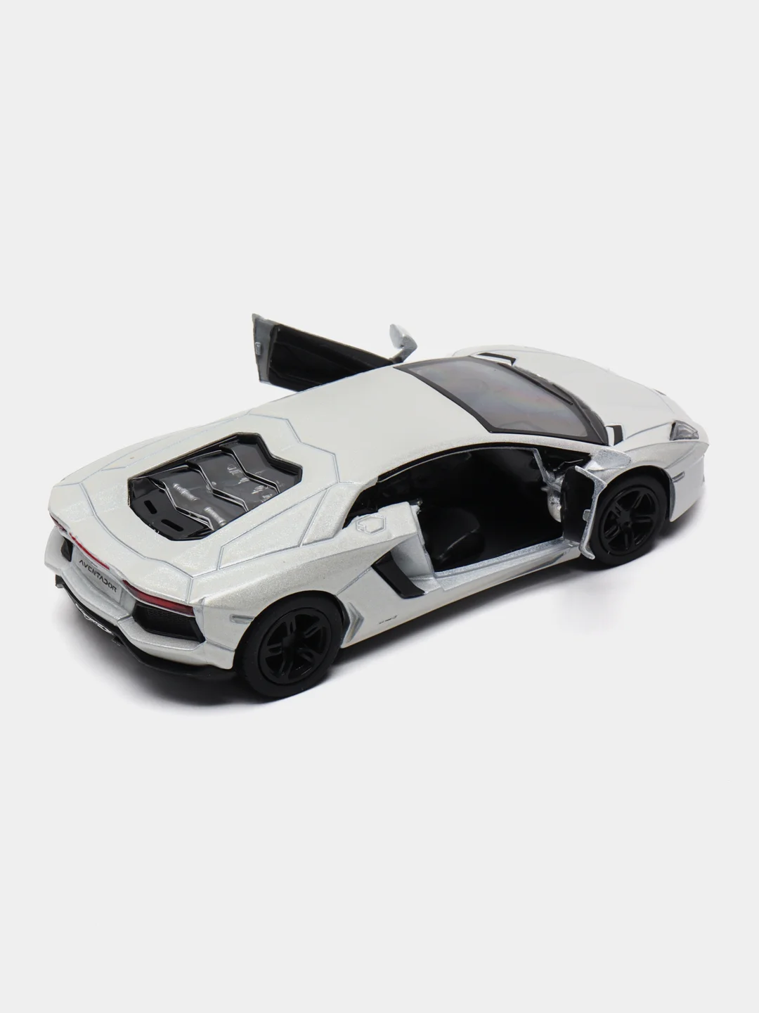 Белый lamborghini Aventador LP 700-4 KINSMART KT5355D