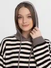 Бежевый кофта вязаная, с капюшоном, в полоску