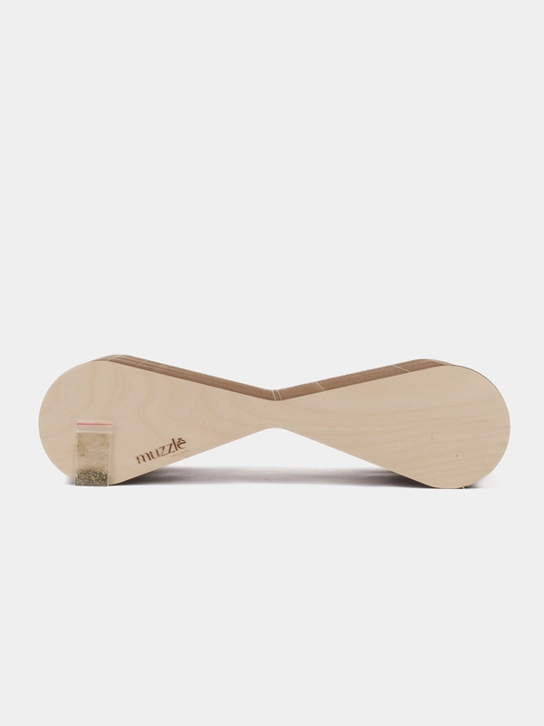 Когтеточка для кошек и лежанка Muzzle 2 в 1 из гофрокартона напольная, 54 х 14 x 22 см